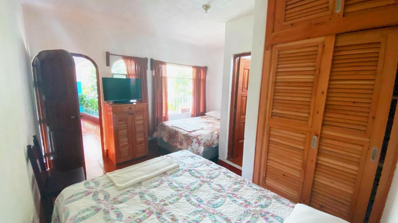 Hotel Posada Don Carlos ปานาคาเชล ภายนอก รูปภาพ